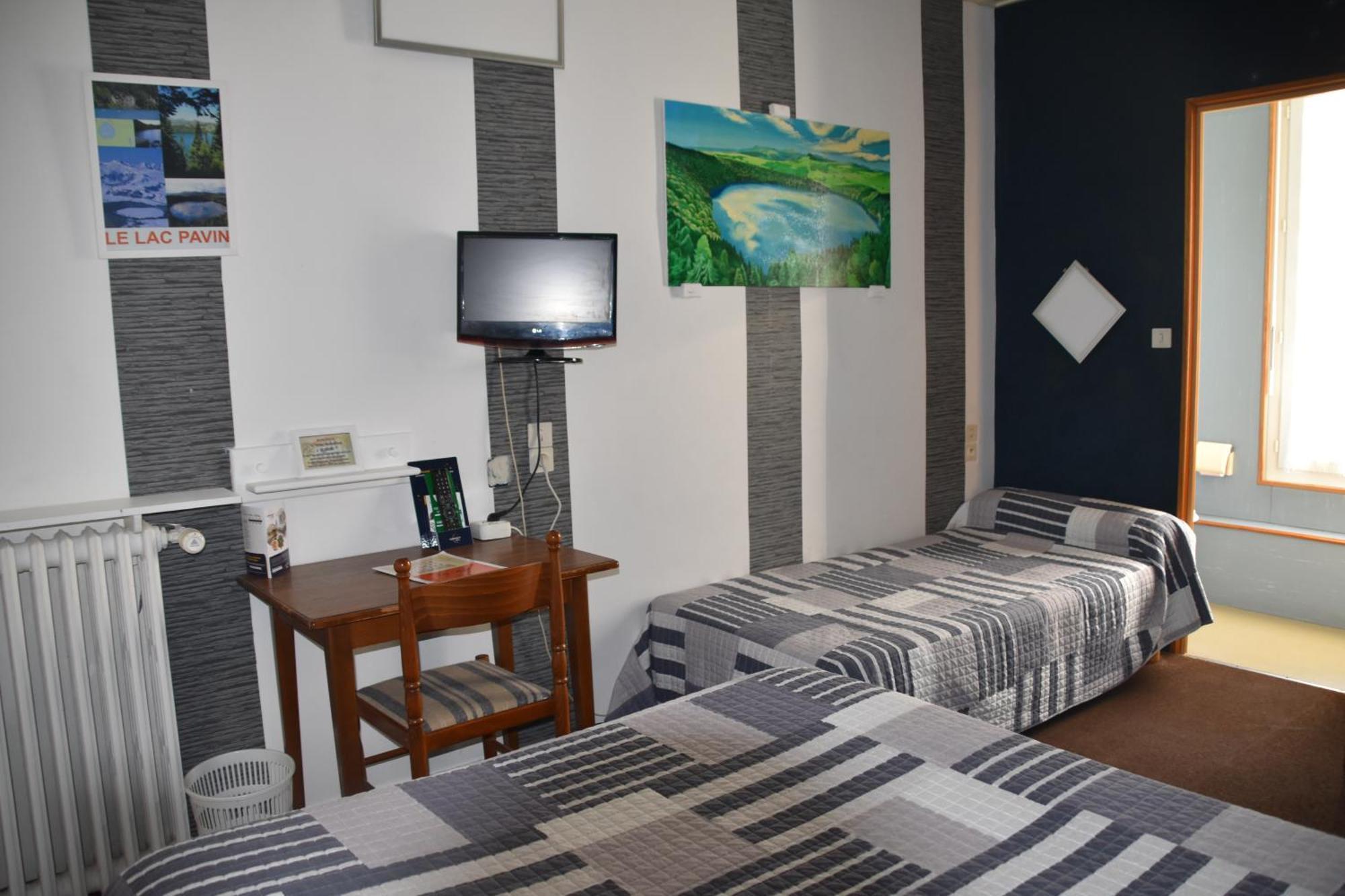 Le Rider Hotel Bort les Orgues Bagian luar foto