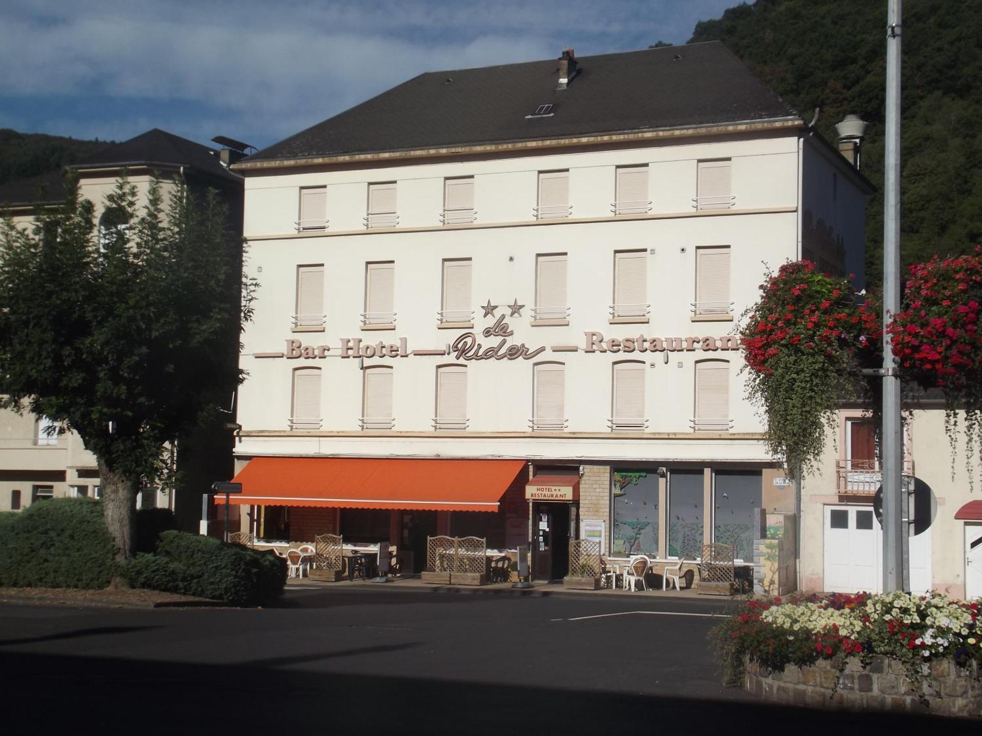 Le Rider Hotel Bort les Orgues Bagian luar foto