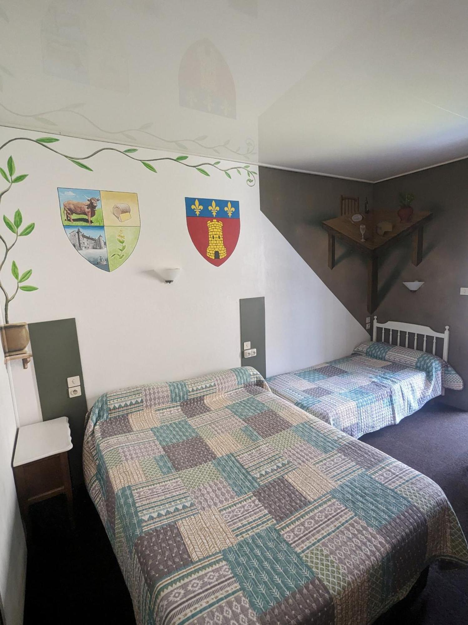 Le Rider Hotel Bort les Orgues Bagian luar foto