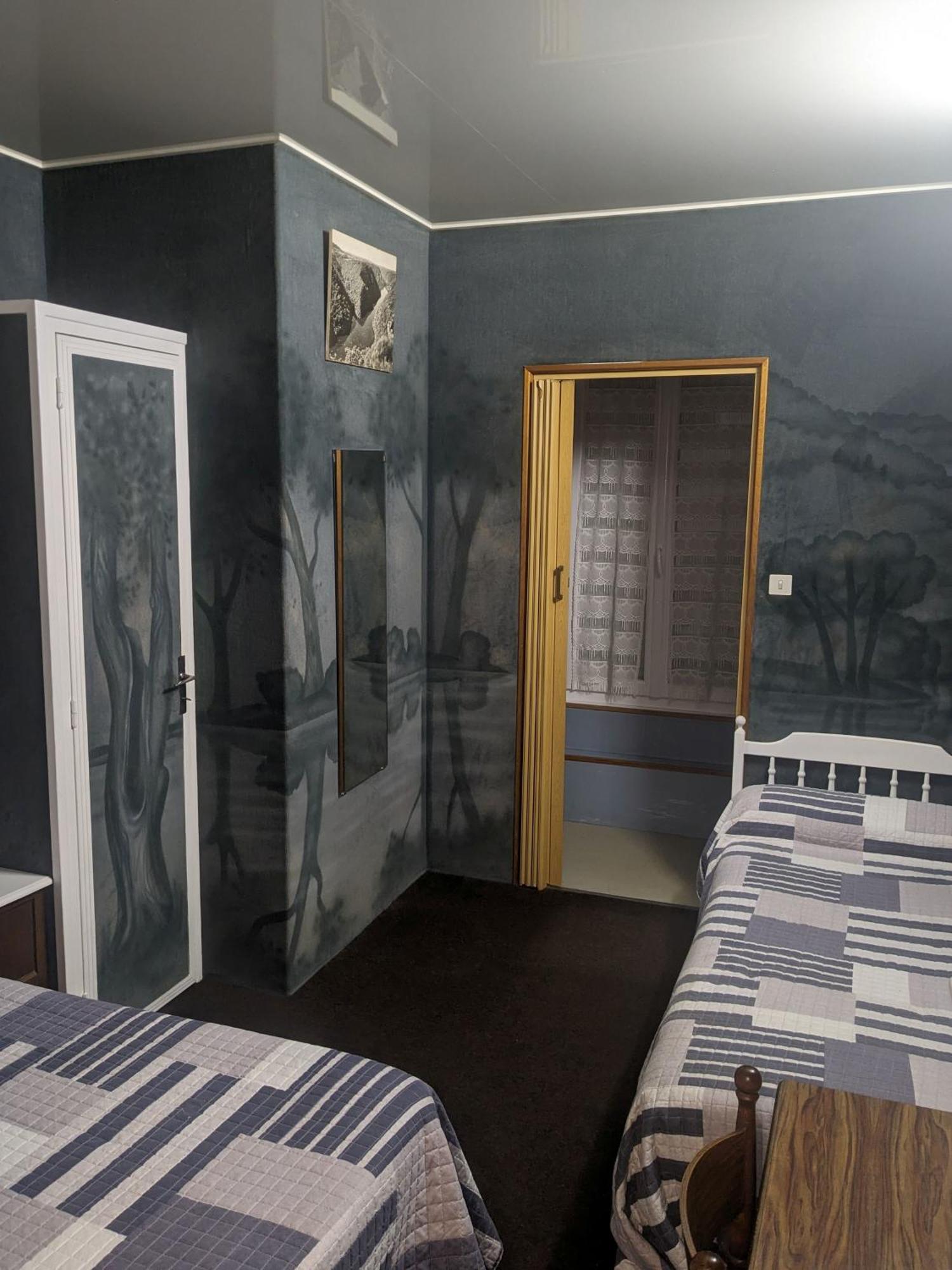 Le Rider Hotel Bort les Orgues Bagian luar foto