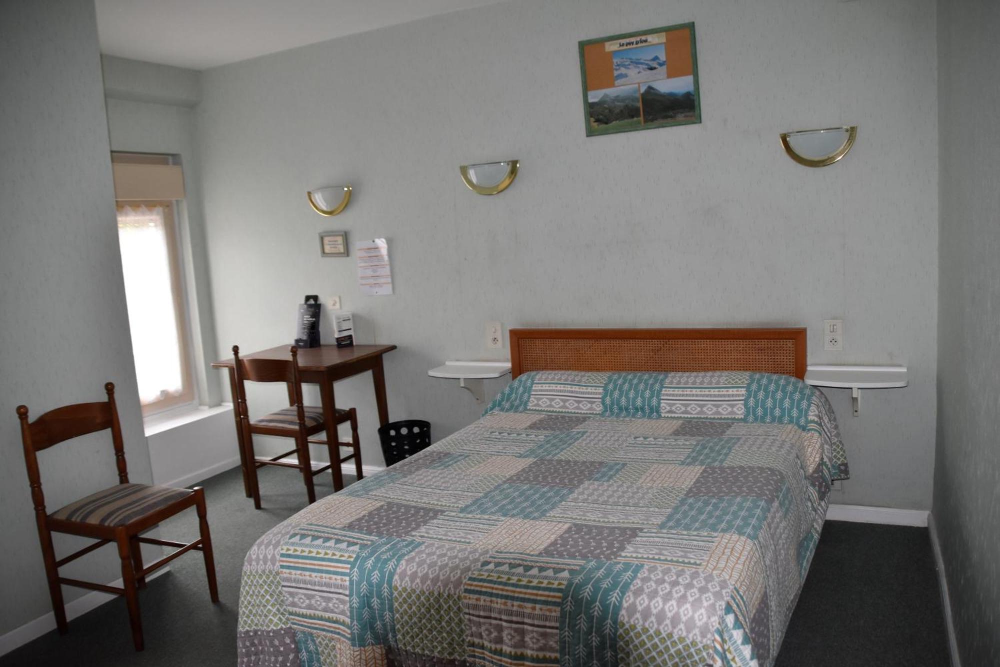 Le Rider Hotel Bort les Orgues Bagian luar foto