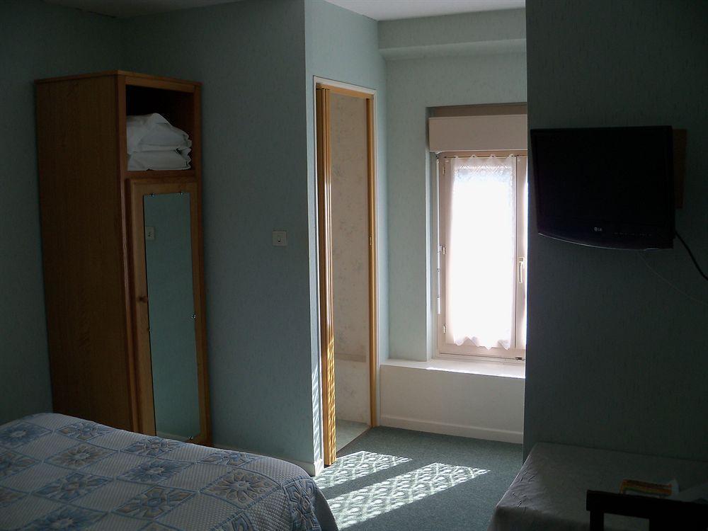 Le Rider Hotel Bort les Orgues Bagian luar foto