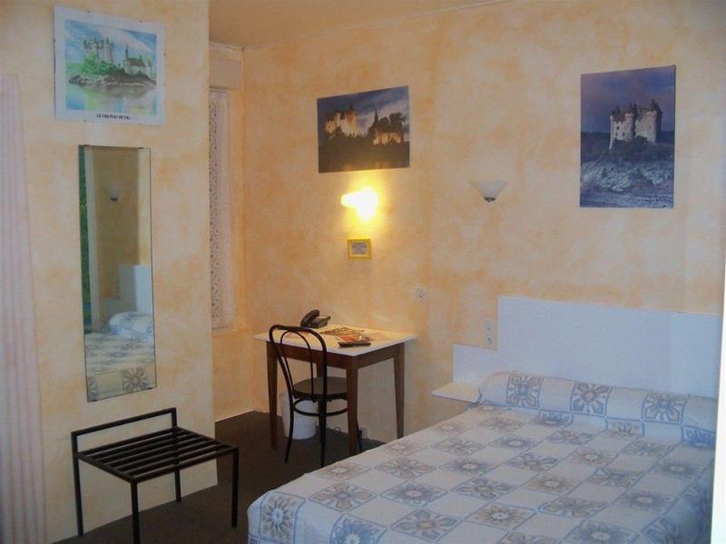 Le Rider Hotel Bort les Orgues Bagian luar foto