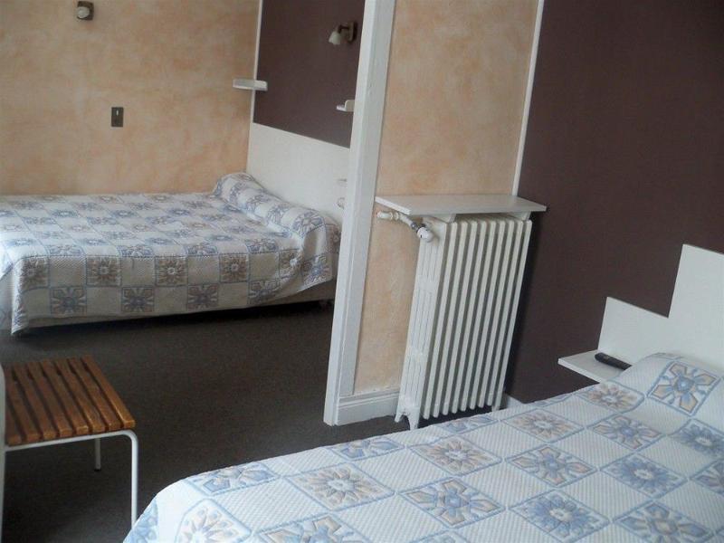 Le Rider Hotel Bort les Orgues Bagian luar foto