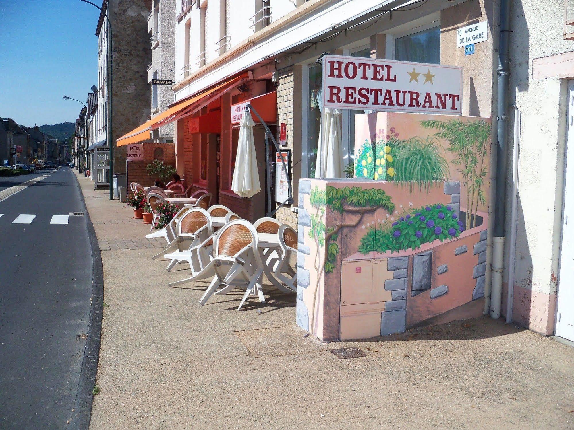 Le Rider Hotel Bort les Orgues Bagian luar foto